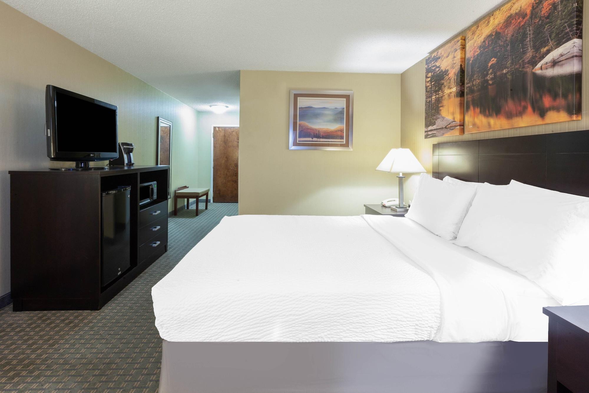 Days Inn By Wyndham Plattsburgh Bagian luar foto