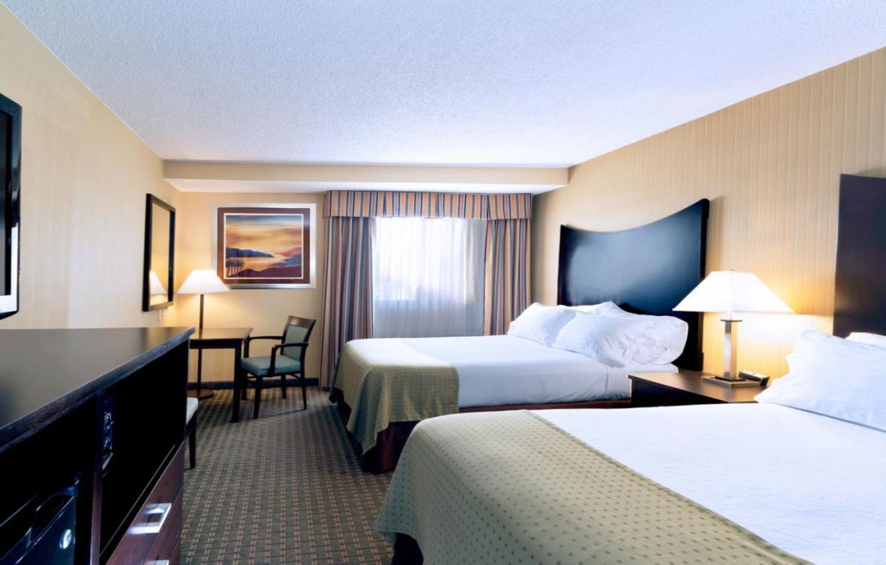 Days Inn By Wyndham Plattsburgh Bagian luar foto